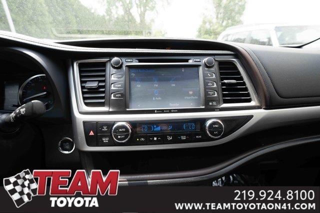 used 2019 Toyota Highlander car, priced at $24,400