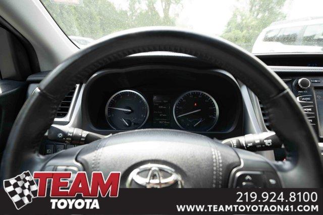 used 2019 Toyota Highlander car, priced at $24,400