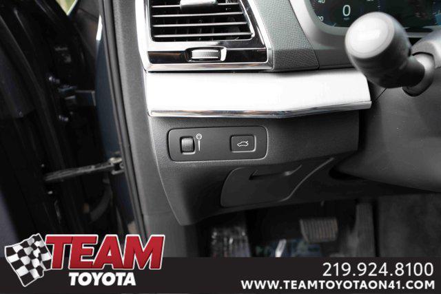 used 2021 Volvo XC90 car, priced at $30,300