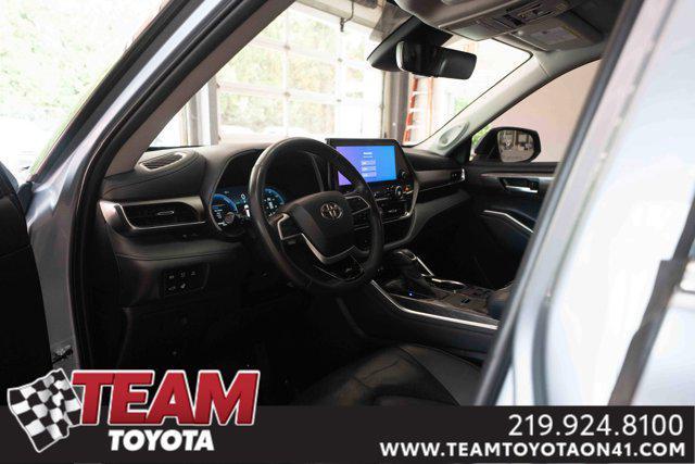 used 2023 Toyota Highlander Hybrid car, priced at $42,000
