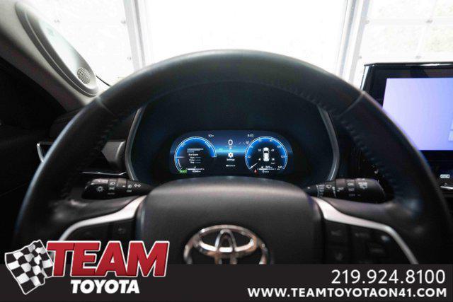 used 2023 Toyota Highlander Hybrid car, priced at $42,000