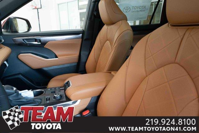 new 2025 Toyota Highlander car, priced at $55,500