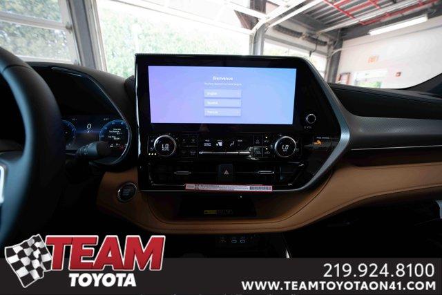 new 2025 Toyota Highlander car, priced at $55,500