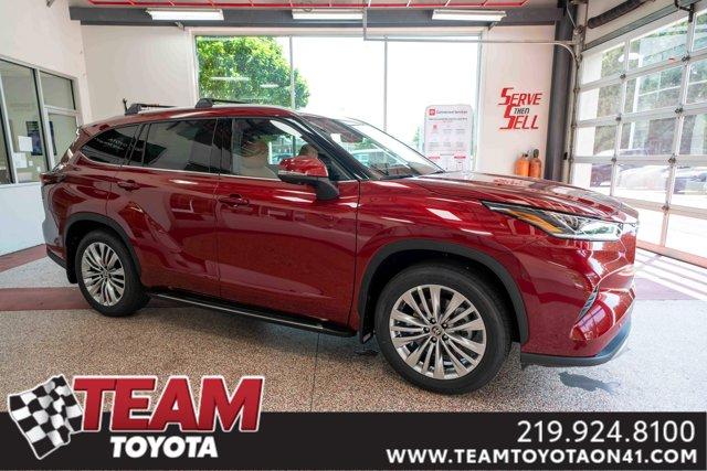 new 2025 Toyota Highlander car, priced at $55,500