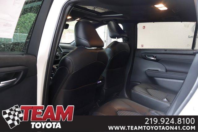 used 2023 Toyota Highlander car, priced at $39,900