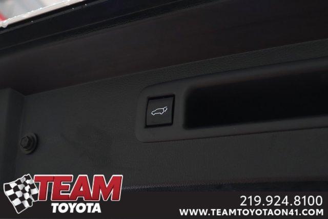 used 2023 Toyota Highlander car, priced at $39,900