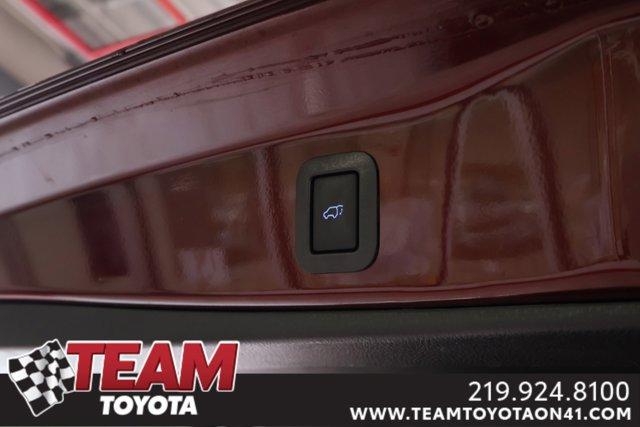 used 2018 Toyota Highlander car, priced at $28,800