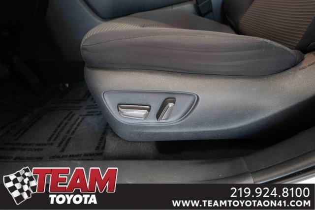 used 2021 Toyota Highlander car, priced at $28,200
