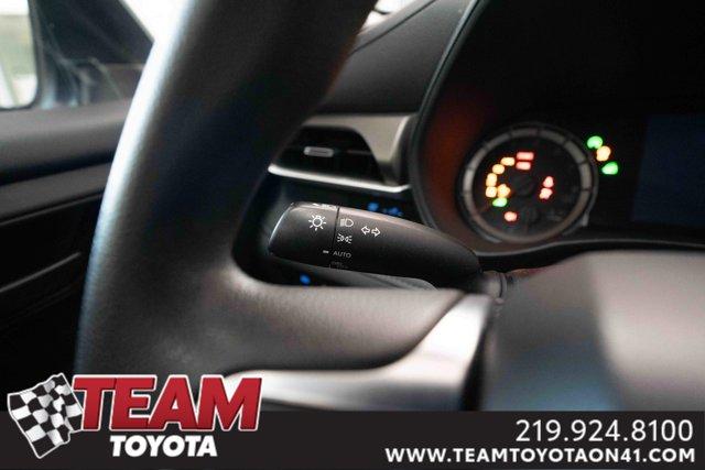 used 2021 Toyota Highlander car, priced at $28,200