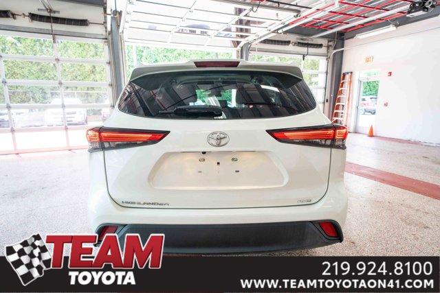 used 2021 Toyota Highlander car, priced at $28,200