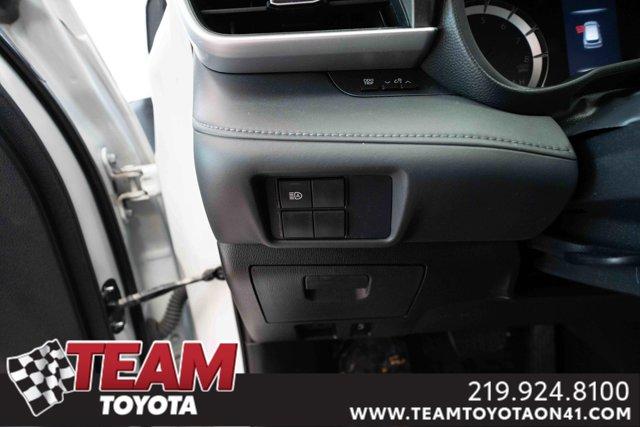 used 2021 Toyota Highlander car, priced at $28,200