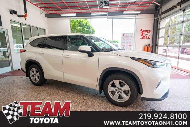 used 2021 Toyota Highlander car, priced at $28,200