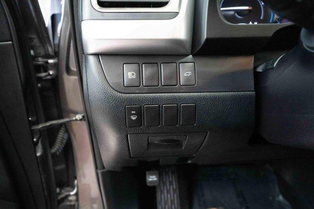 used 2017 Toyota Highlander Hybrid car, priced at $23,200