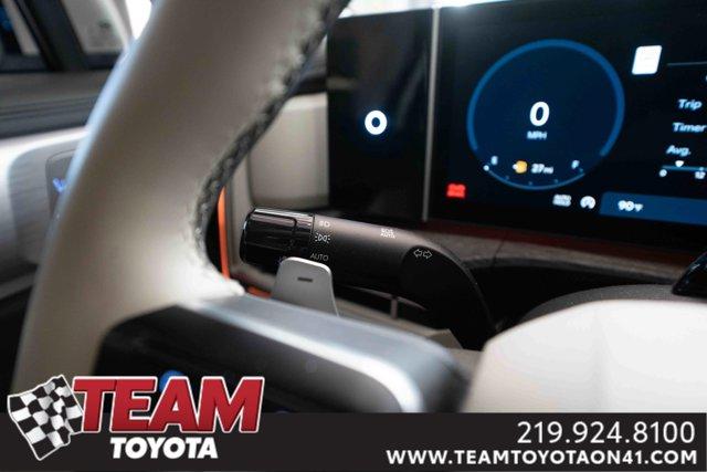 used 2024 Hyundai Santa Fe car, priced at $39,900