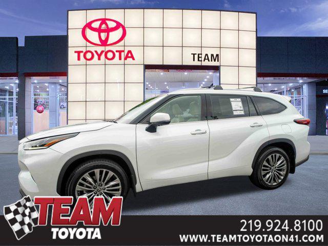 used 2022 Toyota Highlander car, priced at $37,300