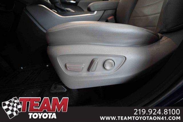 used 2021 Toyota Highlander car, priced at $32,500