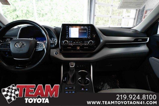 used 2021 Toyota Highlander car, priced at $32,500