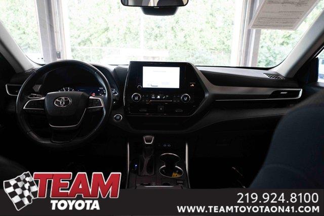 used 2023 Toyota Highlander car, priced at $29,200