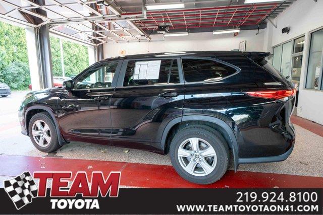 used 2023 Toyota Highlander car, priced at $29,200