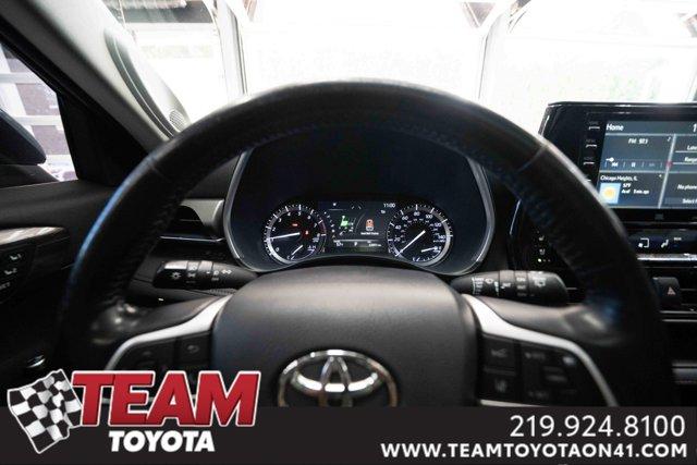used 2022 Toyota Highlander car, priced at $35,000