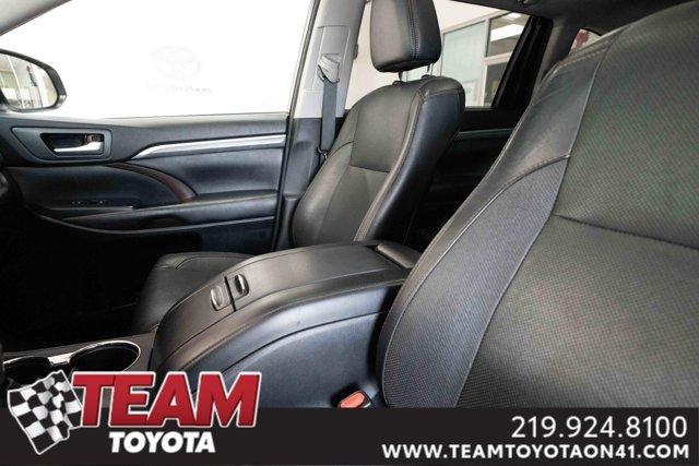 used 2017 Toyota Highlander car, priced at $23,300