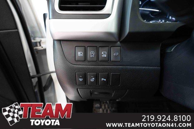 used 2017 Toyota Highlander car, priced at $23,300