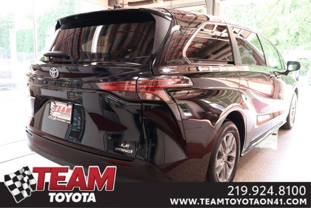 used 2022 Toyota Sienna car, priced at $38,300