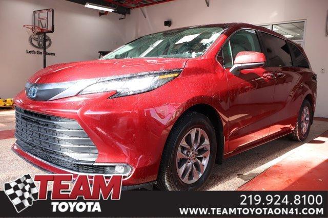 used 2023 Toyota Sienna car, priced at $44,500