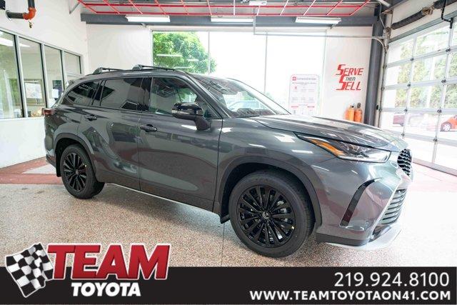 new 2025 Toyota Highlander car, priced at $49,158