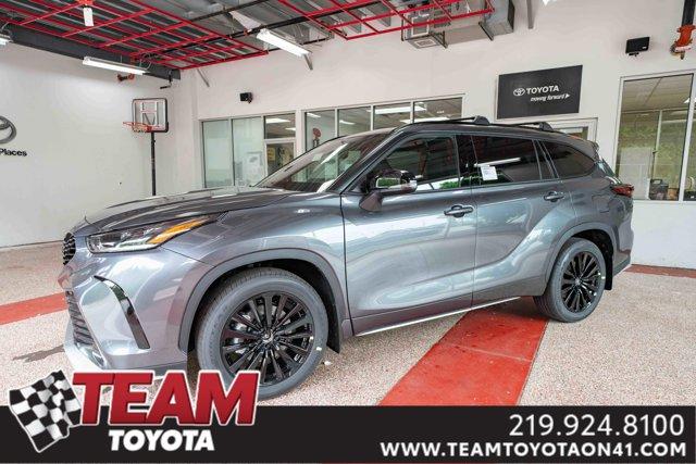 new 2025 Toyota Highlander car, priced at $49,158
