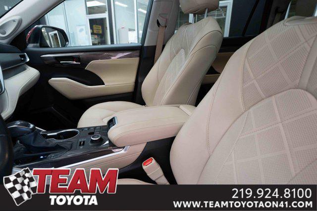 used 2024 Toyota Highlander car, priced at $46,900