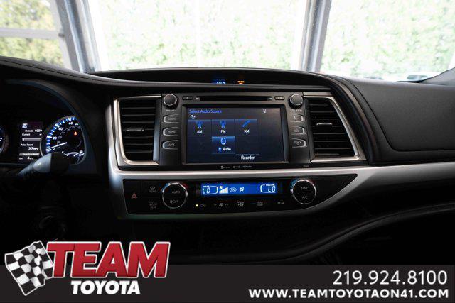 used 2019 Toyota Highlander car, priced at $26,600