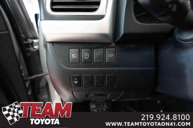 used 2019 Toyota Highlander car, priced at $26,600