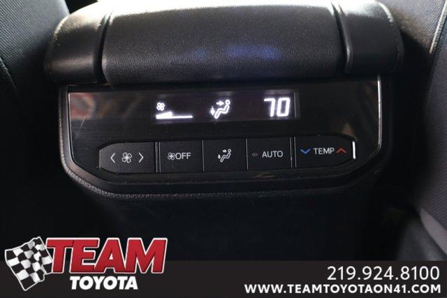 used 2021 Toyota Highlander Hybrid car, priced at $29,200