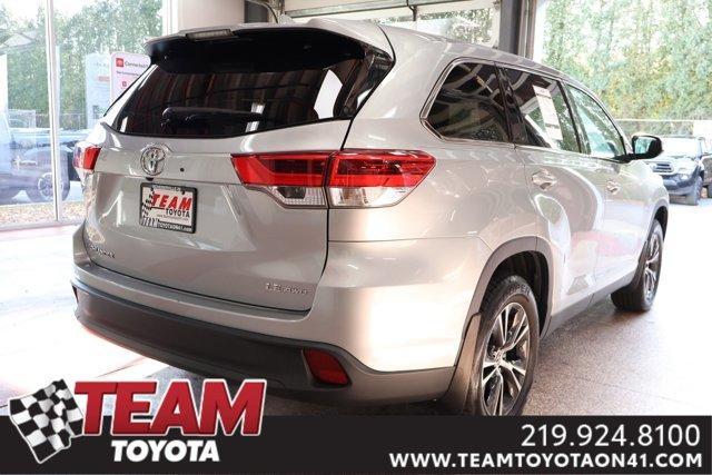 used 2019 Toyota Highlander car, priced at $27,700