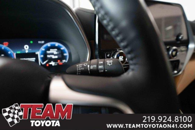 used 2023 Toyota Highlander car, priced at $44,400