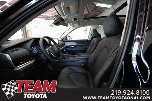 new 2025 Toyota Grand Highlander car, priced at $54,702