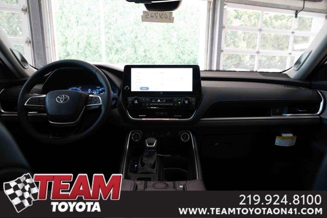 new 2025 Toyota Grand Highlander car, priced at $54,702