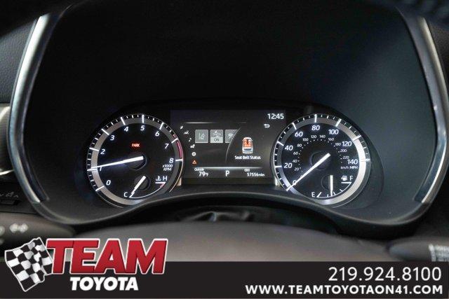 used 2022 Toyota Highlander car, priced at $37,900