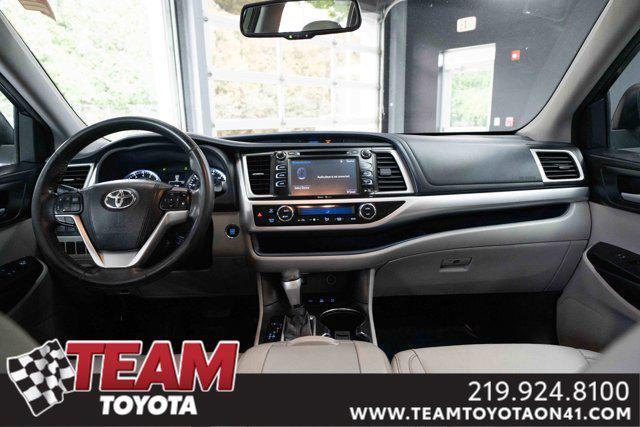 used 2015 Toyota Highlander car, priced at $11,100
