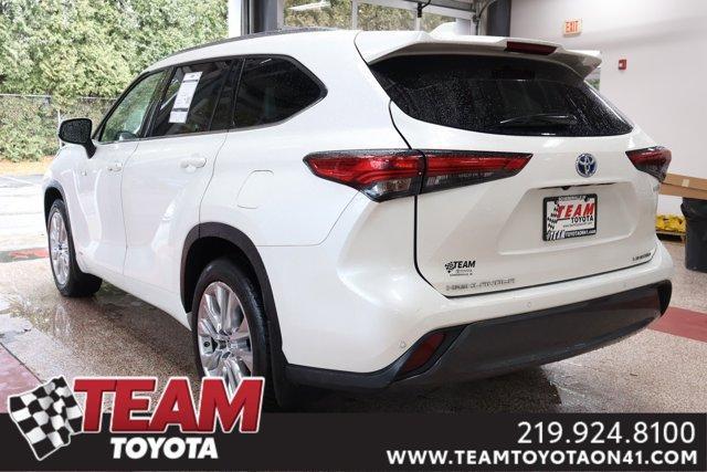 used 2021 Toyota Highlander Hybrid car, priced at $41,100