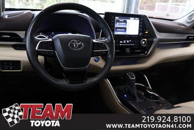 used 2021 Toyota Highlander Hybrid car, priced at $41,100