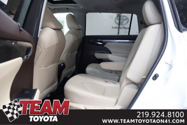 used 2021 Toyota Highlander Hybrid car, priced at $41,100