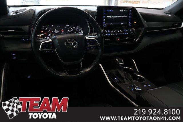 used 2022 Toyota Highlander car, priced at $36,300