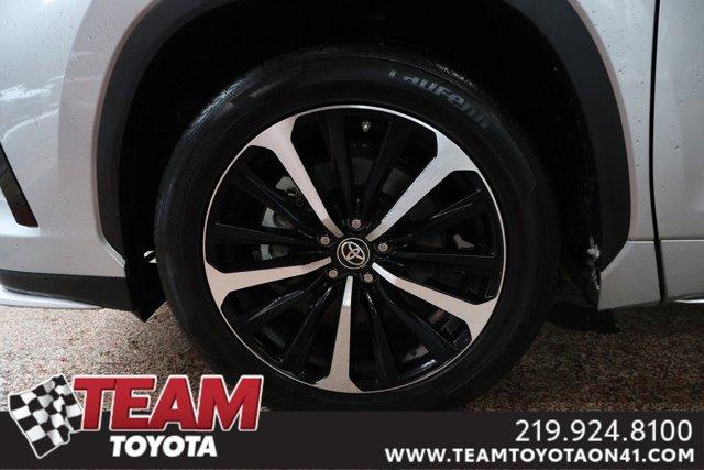 used 2022 Toyota Highlander car, priced at $36,300