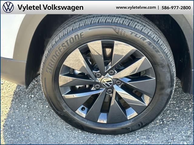 used 2022 Volkswagen Taos car, priced at $19,995