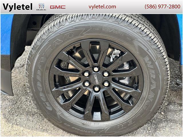 used 2022 GMC Canyon car, priced at $32,995