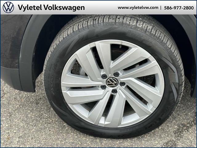 used 2022 Volkswagen Atlas Cross Sport car, priced at $29,995