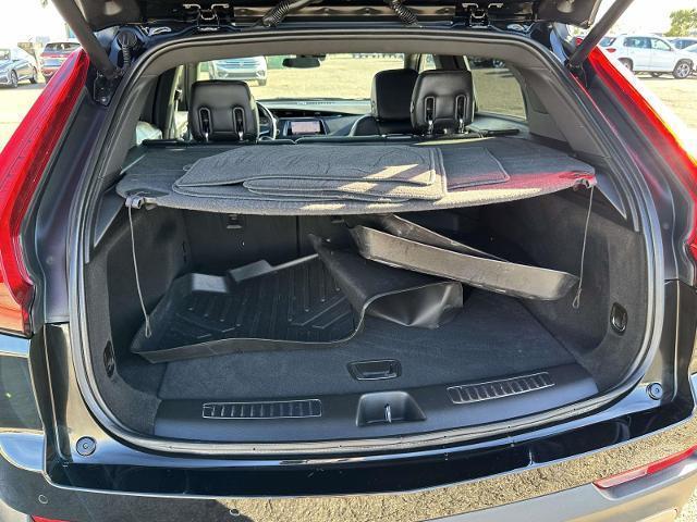 used 2023 Cadillac XT4 car, priced at $27,995