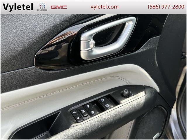 used 2022 Jeep Compass car, priced at $19,995